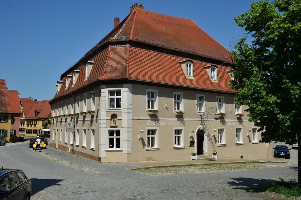 Romantica Hotel Blauer Hecht Dinkelsbuehl Exterior photo